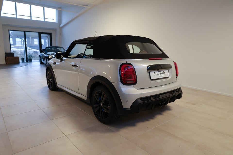 MINI Cooper S 2,0 JC Works Cabriolet aut. 2d
