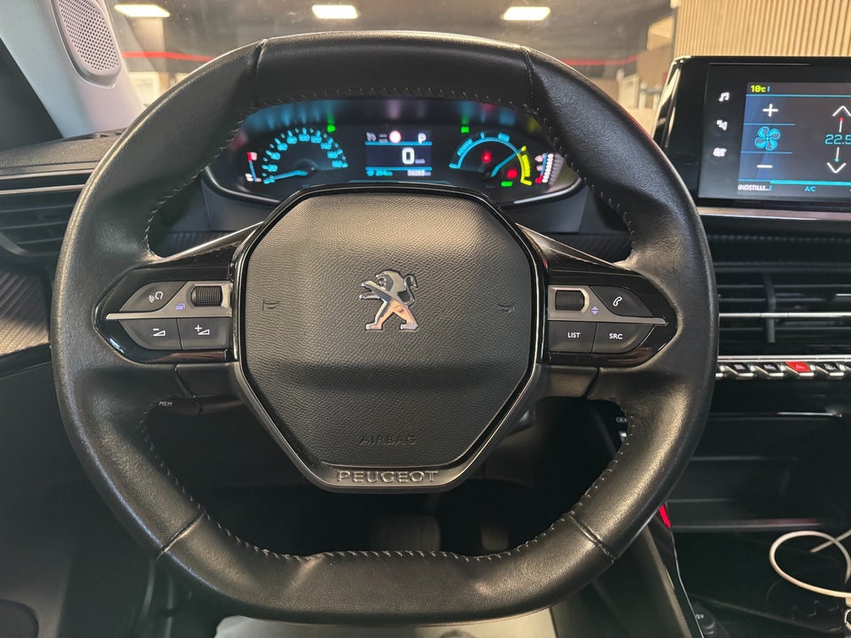 Peugeot e-2008 50 Active Pack 5d