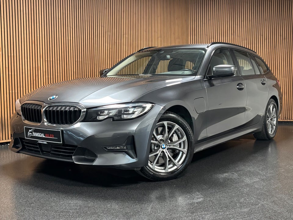 BMW 330e 2,0 Touring Sport Line aut. 5d