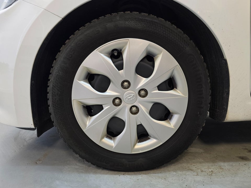 Hyundai i20 1,25 Move 5d