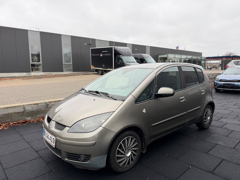 Mitsubishi Colt 1,5 Cash Coolpack 5d