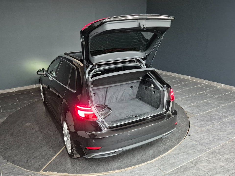 Audi A3 1,4 e-tron Sportback S-tr. 5d