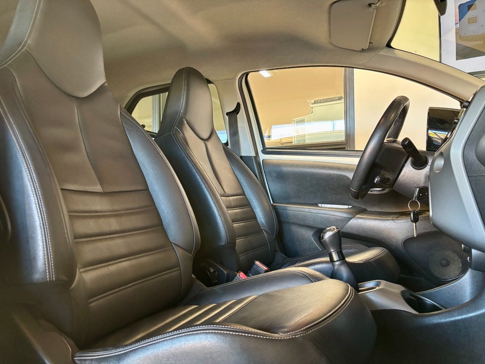 Toyota Aygo 1,0 VVT-i x-pose 5d