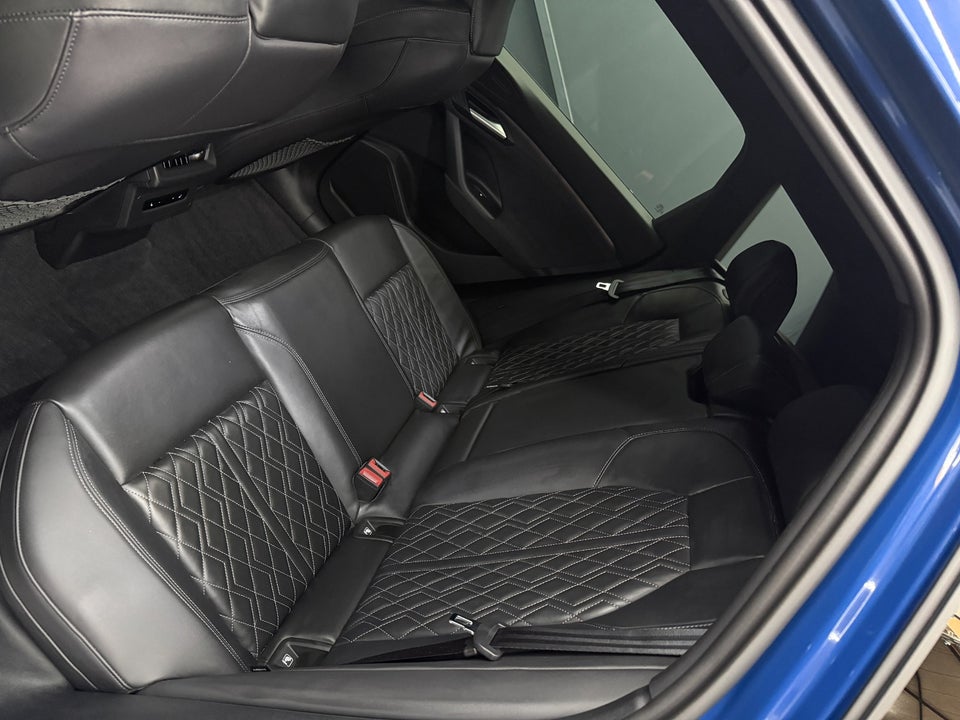 Audi SQ6 e-tron quattro 5d