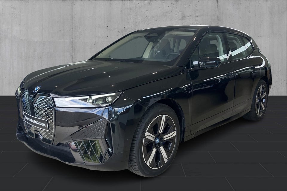 BMW iX xDrive40 Sport 5d