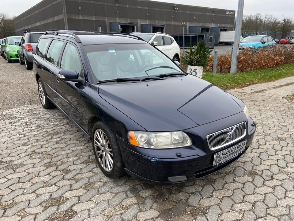 Volvo V70 2,5 T aut. AWD 5d