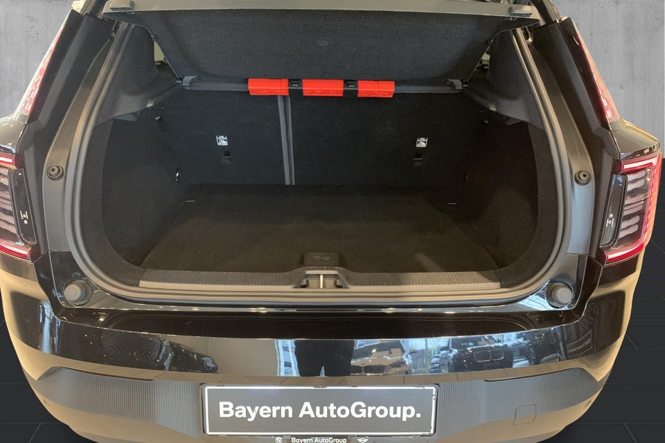 Volvo EX30 Extended Range Plus 5d