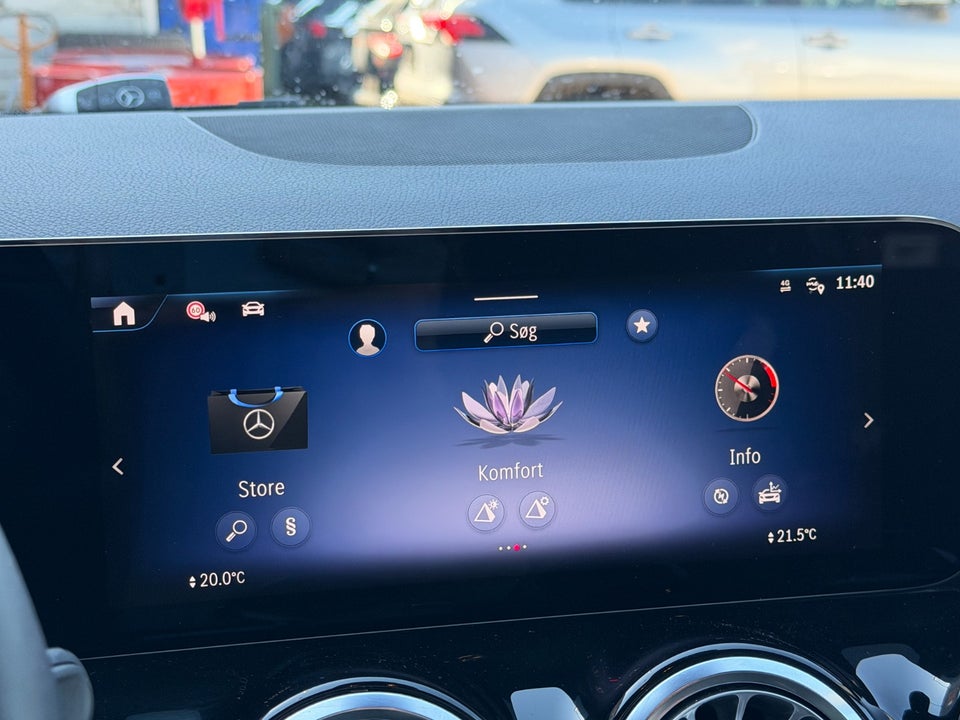 Mercedes EQA300 Progressive 4Matic 5d