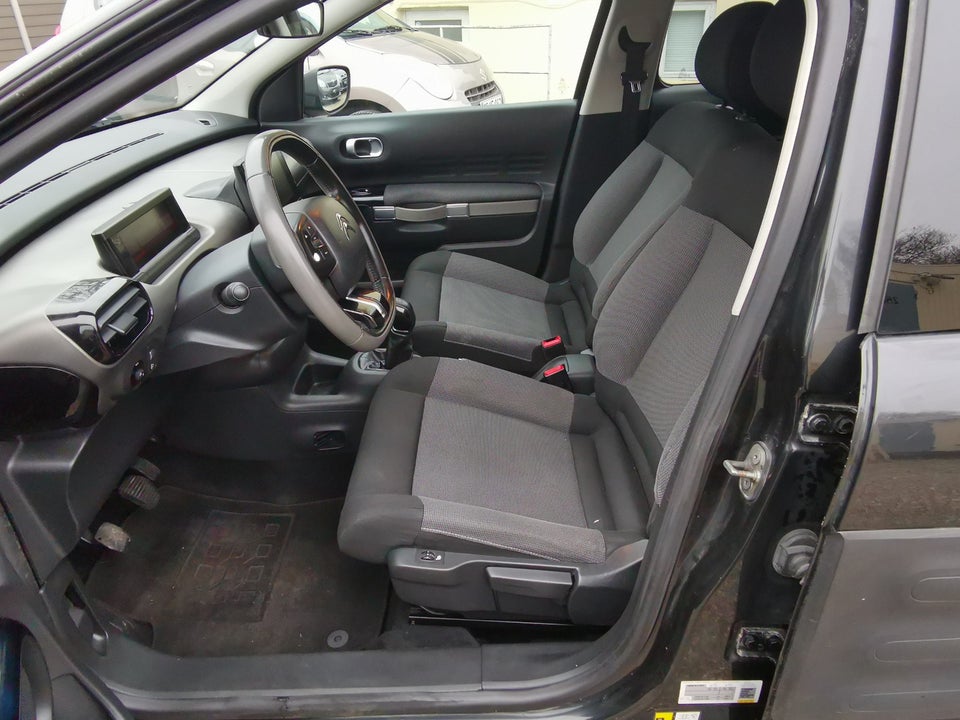 Citroën C4 Cactus 1,6 BlueHDi 100 Challenge 5d