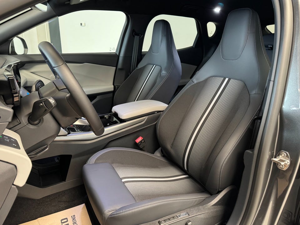 Ford Capri 77 Select Extended Range 5d