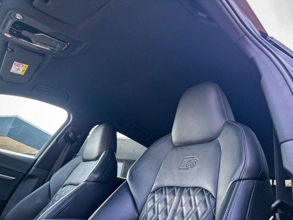 Audi e-tron 55 S-line quattro 5d