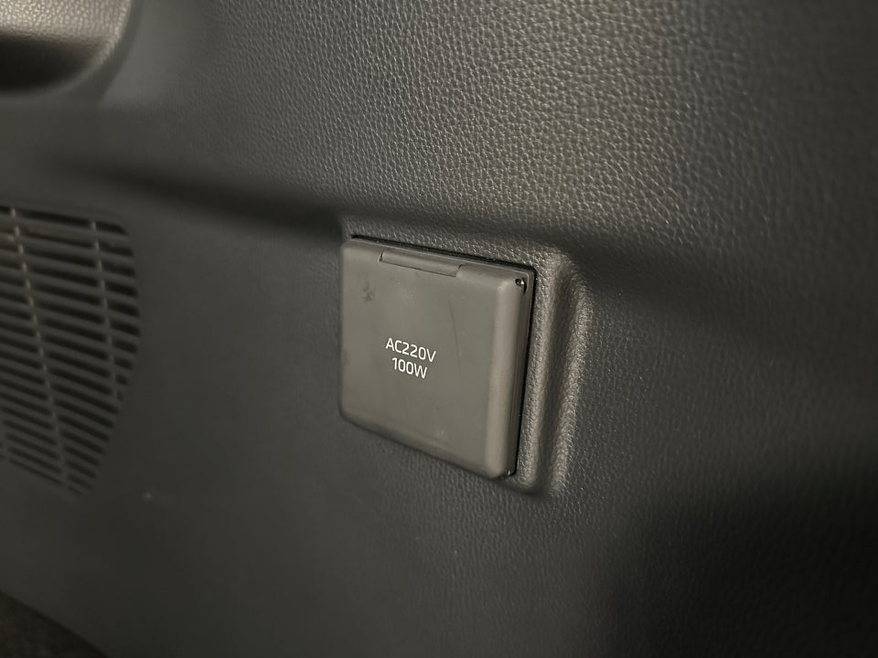 Toyota Land Cruiser 2,8 D-4D First Edition aut. 5d