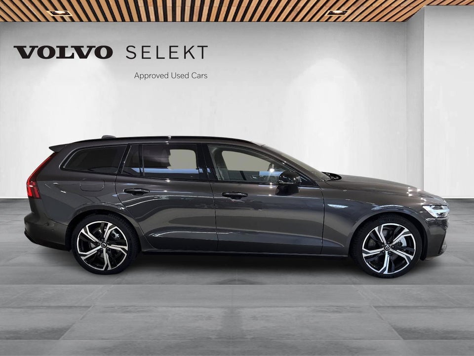 Volvo V60 2,0 T6 ReCharge Ultimate Dark aut. AWD 5d