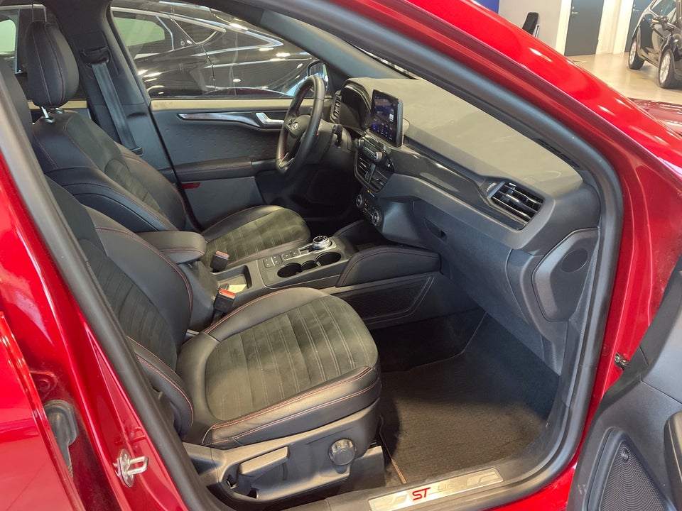 Ford Kuga 2,5 PHEV ST-Line X CVT 5d