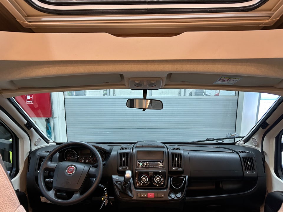 Knaus Sky 2,3 Ti 700 MEB aut. 2d