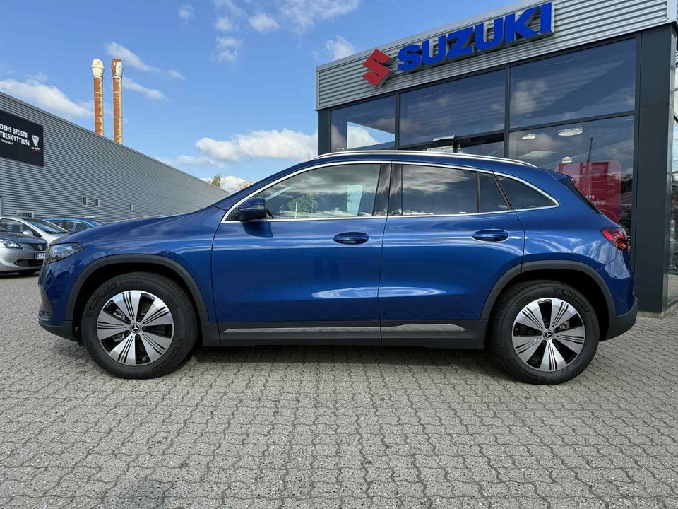 Mercedes EQA300 Progressive 4Matic 5d
