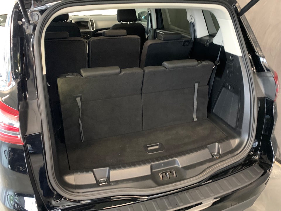 Ford S-MAX 1,5 SCTi 160 Titanium 5d