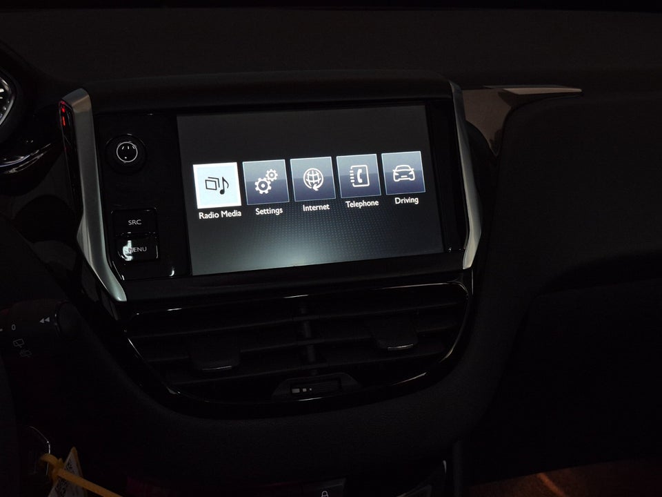 Peugeot 208 1,2 VTi 82 Supreme 5d