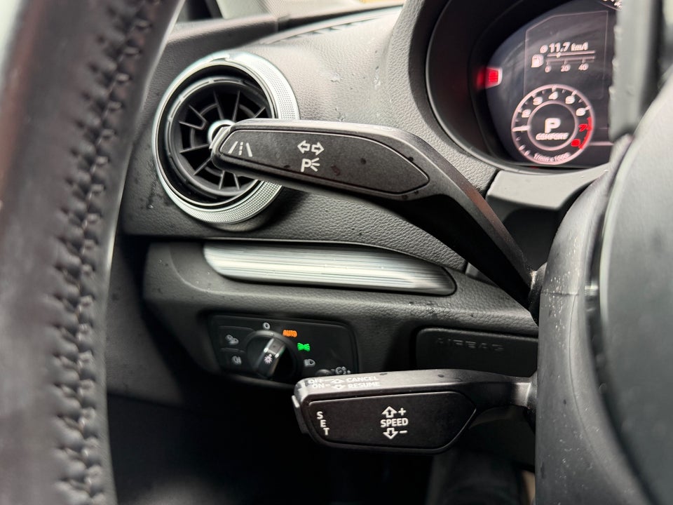 Audi A3 1,4 e-tron Sport Sportback S-tr. 5d