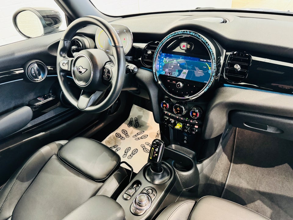 MINI Cooper SE Classic Trim 3d