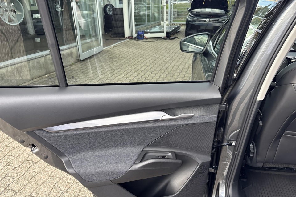 Skoda Elroq 85 iV Loft 5d