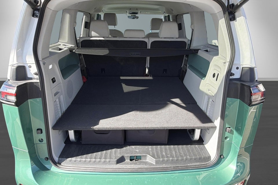 VW ID. Buzz 77 Style 75 Years Edition SWB 5d