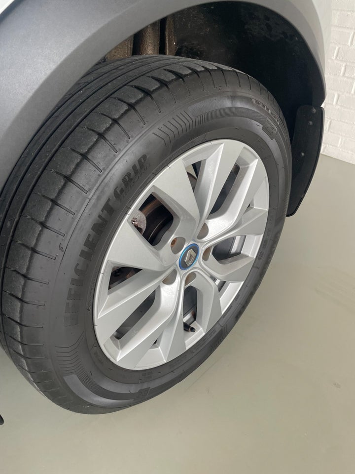 Renault Captur 1,6 E-Tech Intens 5d