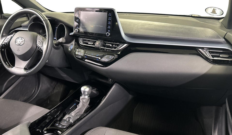 Toyota C-HR 1,8 Hybrid C-LUB Premium CVT 5d