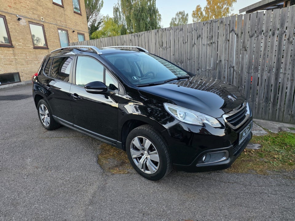Peugeot 2008 1,2 VTi 82 Active 5d