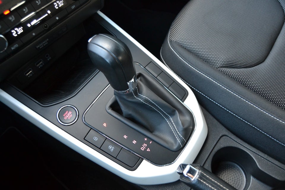 Seat Arona 1,6 TDi 95 Xcellence DSG 5d