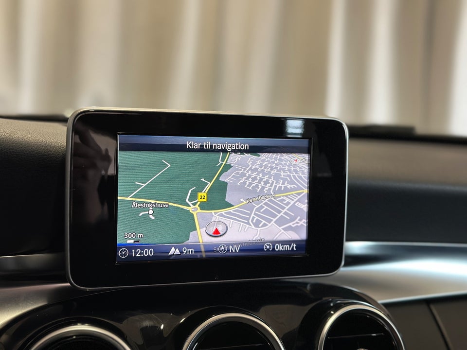 Mercedes C200 2,0 AMG Line stc. aut. 5d