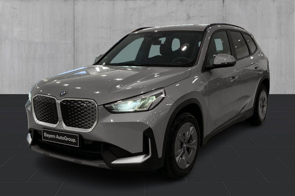 BMW iX1 eDrive20 X-Line 5d
