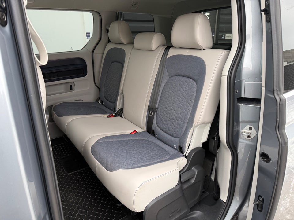 VW ID.Buzz 77 Style 75 Years Edition SWB 5d