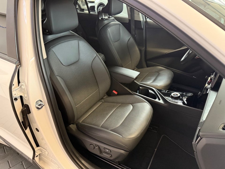 Kia Niro 64 EV Upgrade 5d