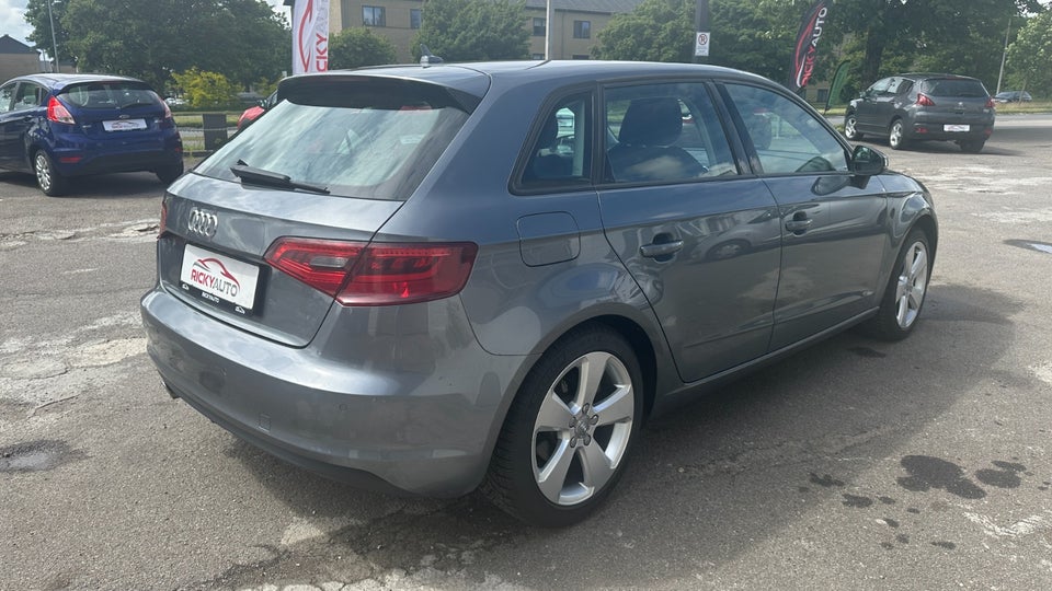 Audi A3 1,6 TDi Ambition Sportback 5d