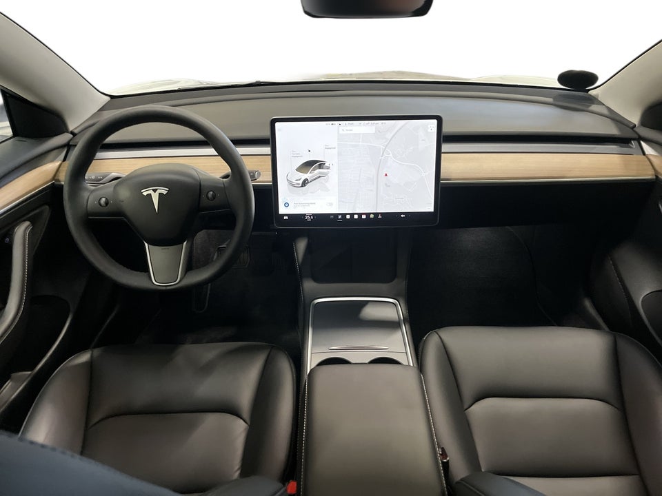 Tesla Model 3 Long Range RWD 4d