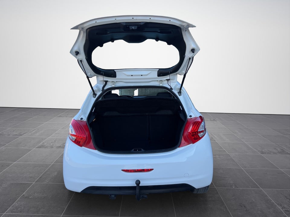 Peugeot 208 1,2 VTi 82 Active 5d