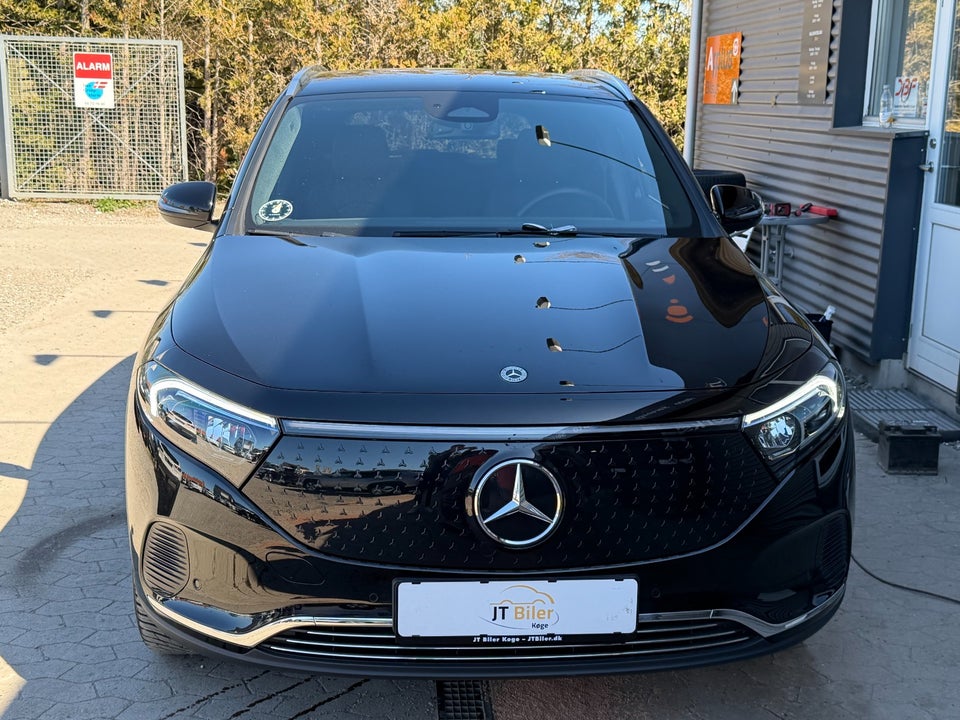 Mercedes EQA300 Progressive 4Matic 5d
