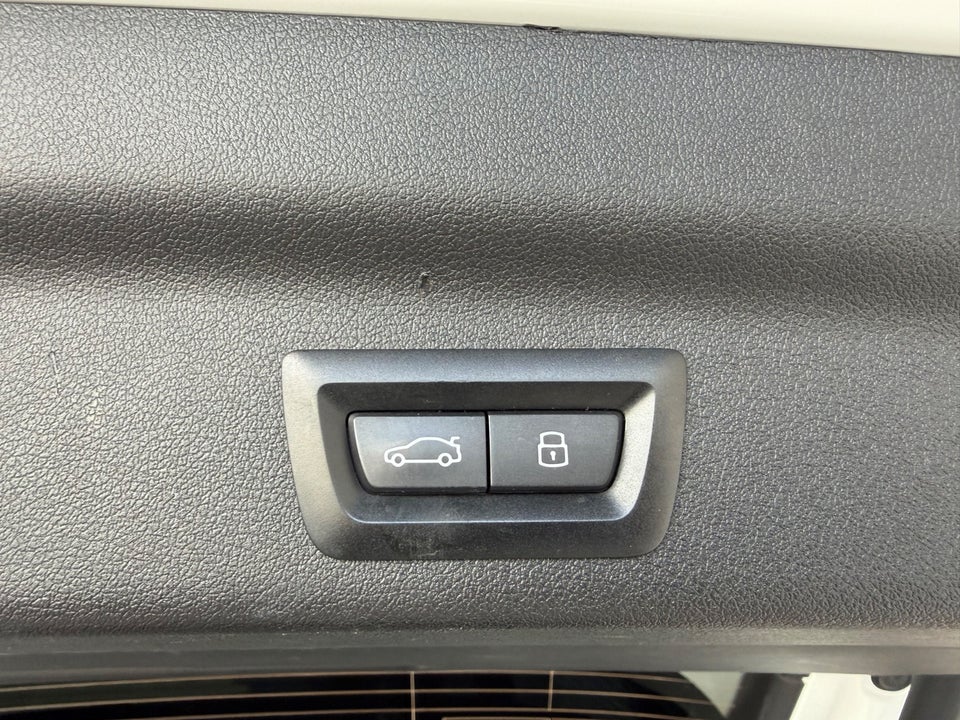 BMW iX1 xDrive30 Charged M-Sport 5d