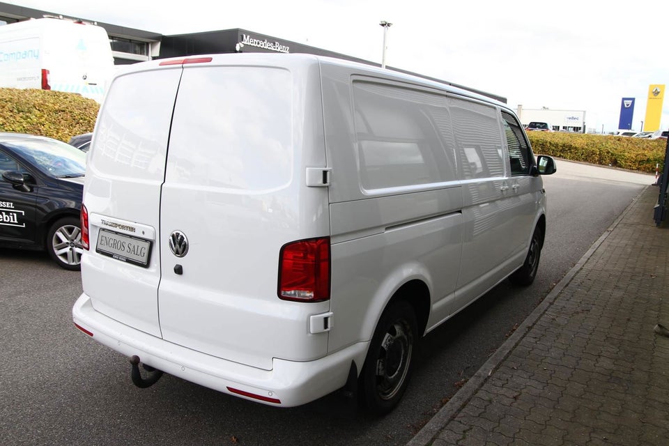 VW Transporter 2,0 TDi 199 Kassevogn DSG lang