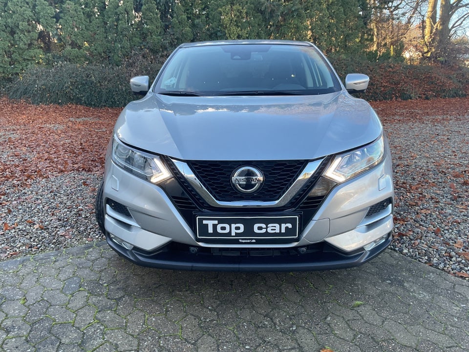 Nissan Qashqai 1,3 Dig-T 140 N-Connecta 5d