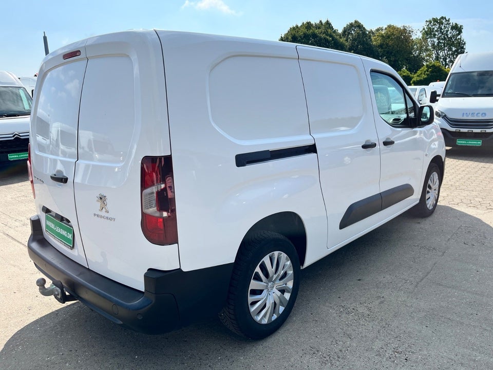 Peugeot Partner 1,5 BlueHDi 130 L2V2 Plus EAT8 Van