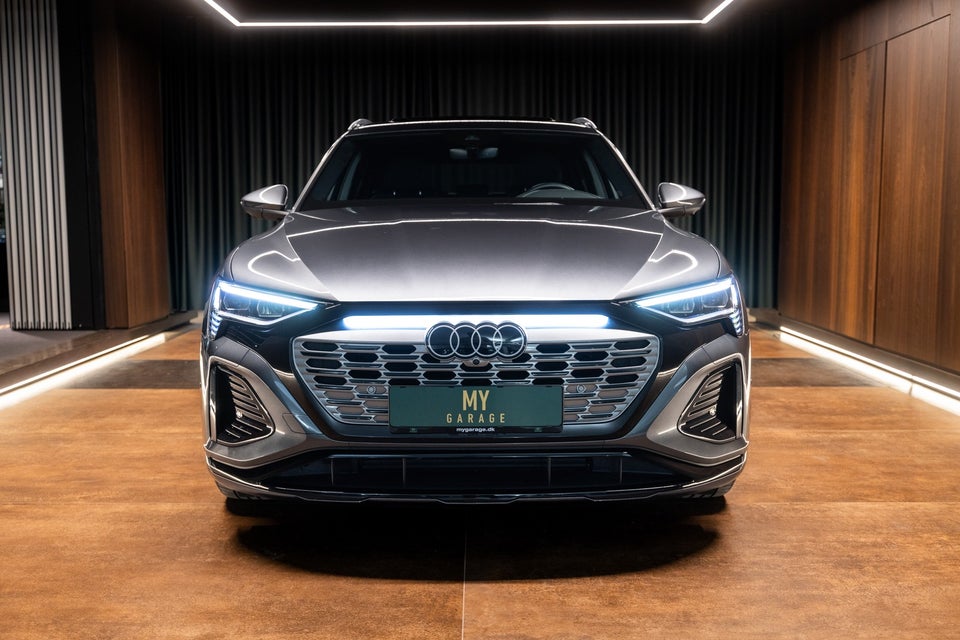 Audi Q8 e-tron 55 S-line Sportback quattro 5d