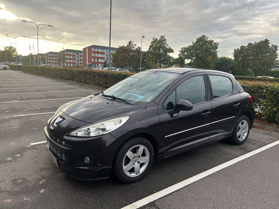Peugeot 207 1,4 VTi Comfort+ 5d