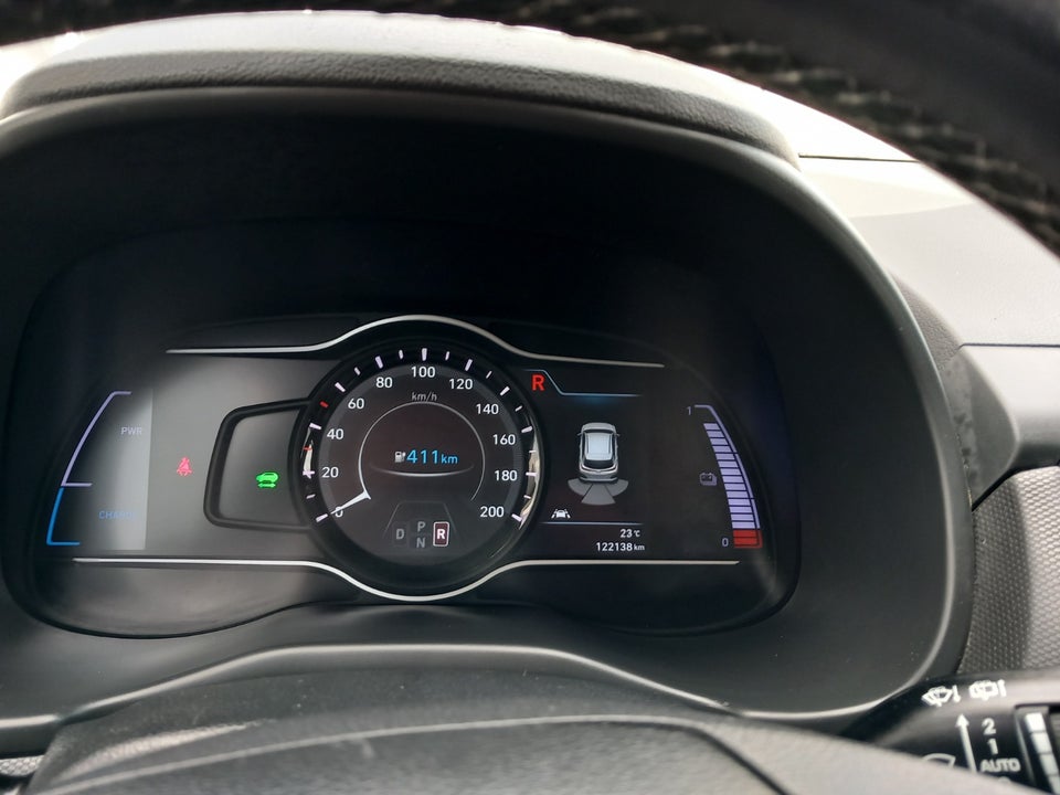 Hyundai Kona 64 EV Essential 5d