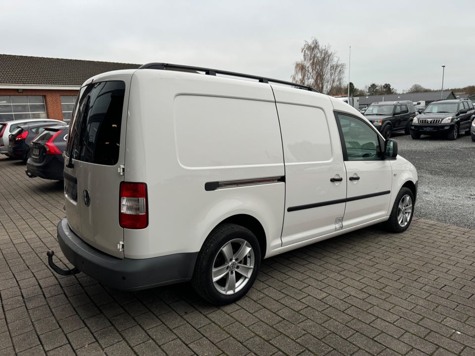 VW Caddy Maxi 2,0 TDi 140 Van 4d