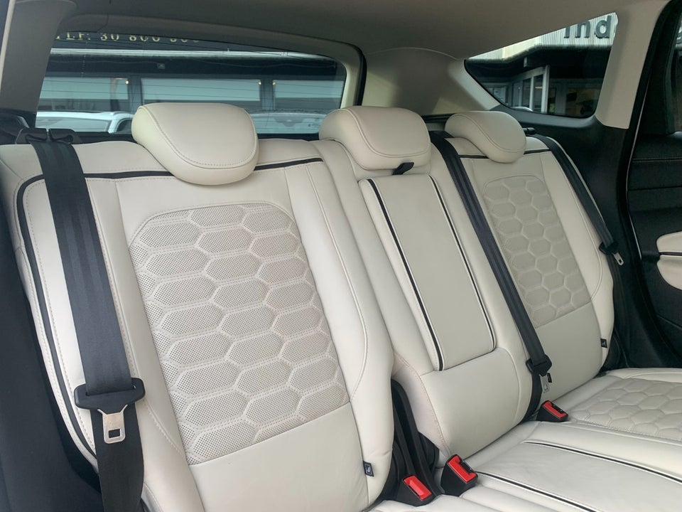 Ford Kuga 2,0 TDCi 180 Vignale aut. AWD 5d