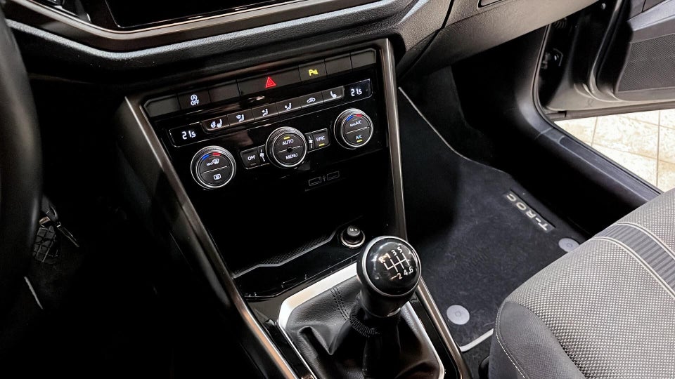 VW T-Roc 1,0 TSi 115 Style 5d