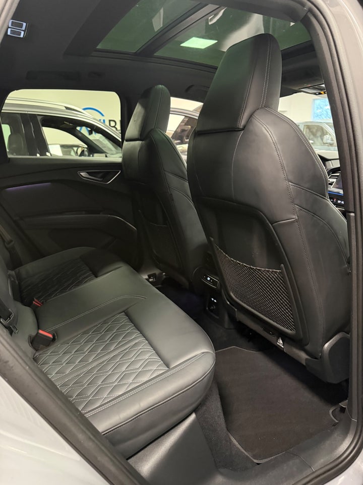 Audi Q4 e-tron 50 S-line quattro 5d
