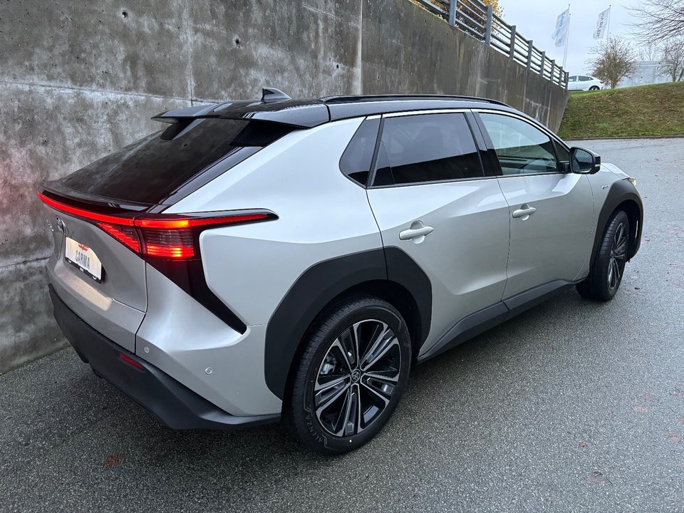 Toyota bZ4X Executive Premium 5d